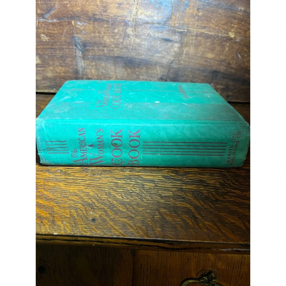 Vintage 1948 The American Womans Cook Book Ruth Berolzheimer Thumb Index Green